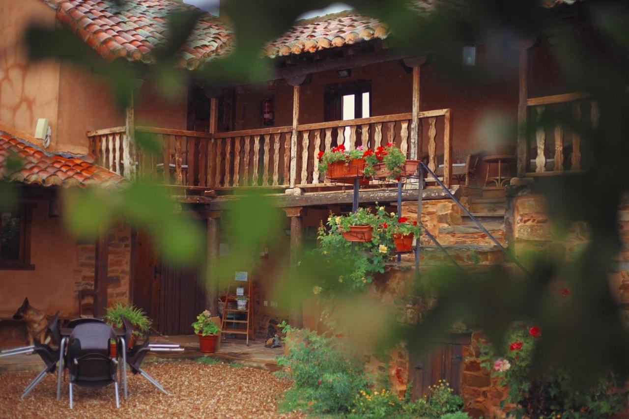 Casa Rural Las Aguedas Murias de Rechivaldo Exteriör bild