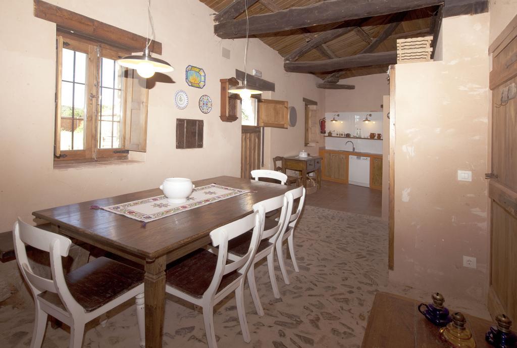 Casa Rural Las Aguedas Murias de Rechivaldo Exteriör bild